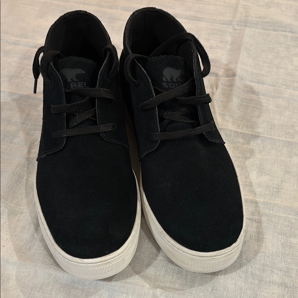 Sorel Size 9.5 C-Street Chukka WP Men’s boots Black, Sea Salt Suede Leather